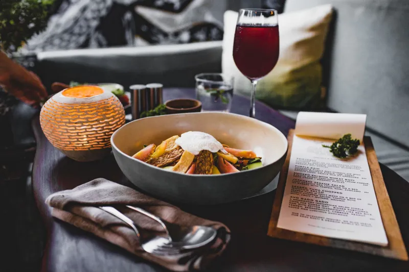 Fewer Choices, Better Nights: The Secret Power of the Short Lounge Menu