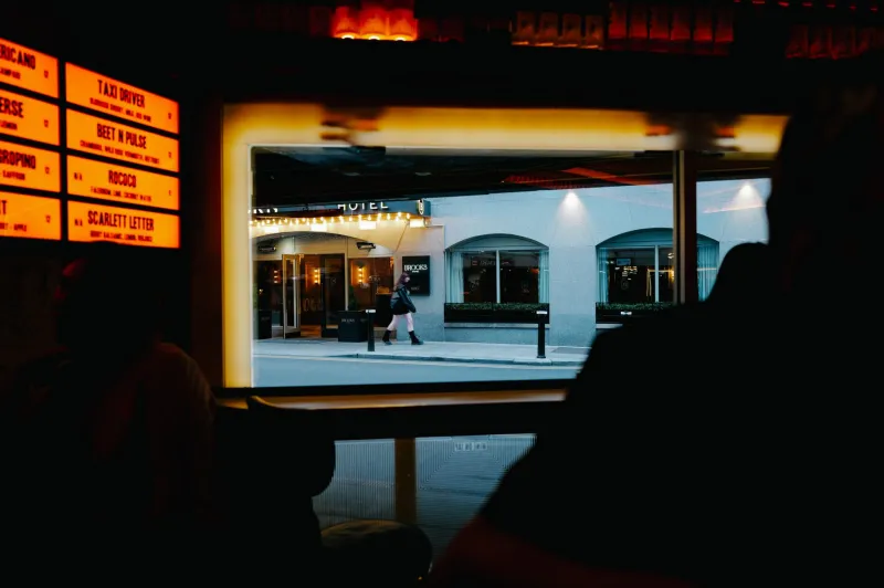 Why You Keep Ordering the Same Thing: The Science of Lounge Flavor Memory